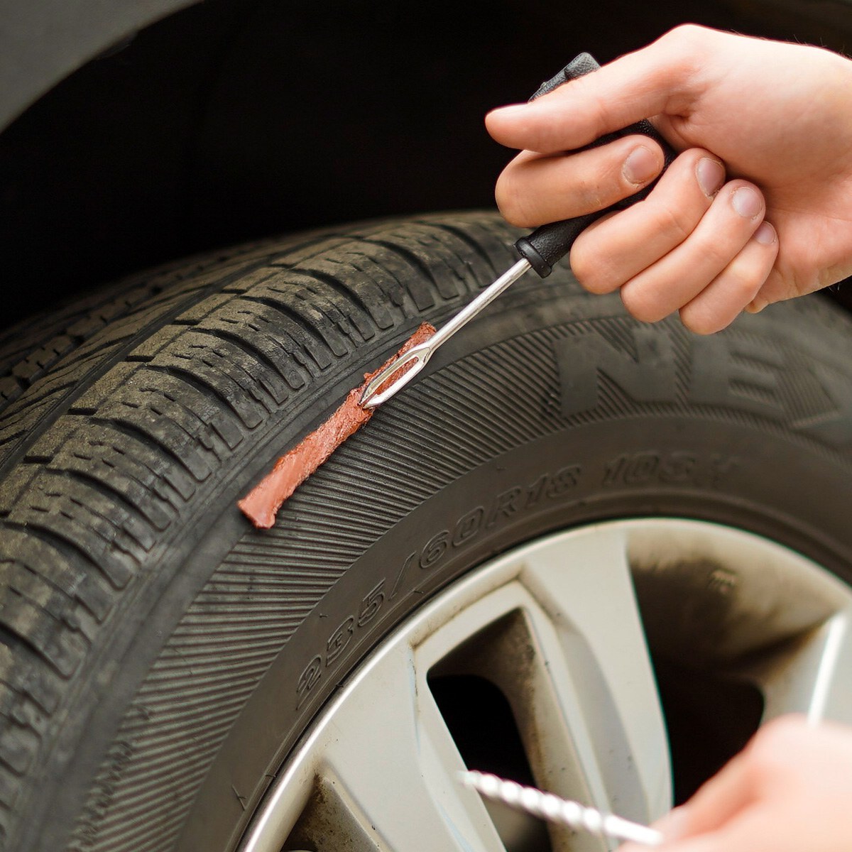 آموزش پنچرگیری لاستیک با کیت پنچرگیری